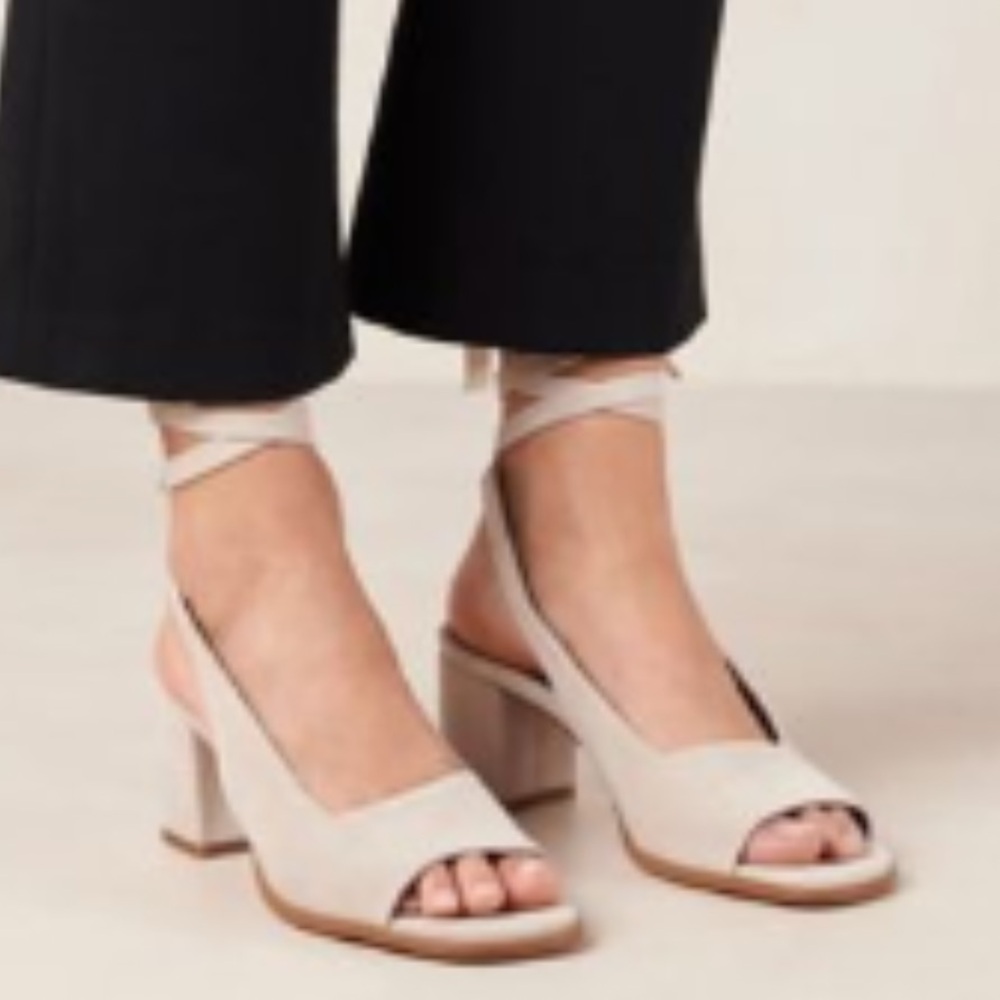 ALOHAS Cream Heels Elegant and Versatile